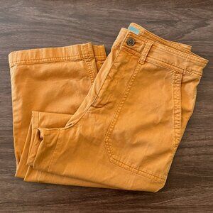 Gap Mustard Girlfriend Khaki, Size 6